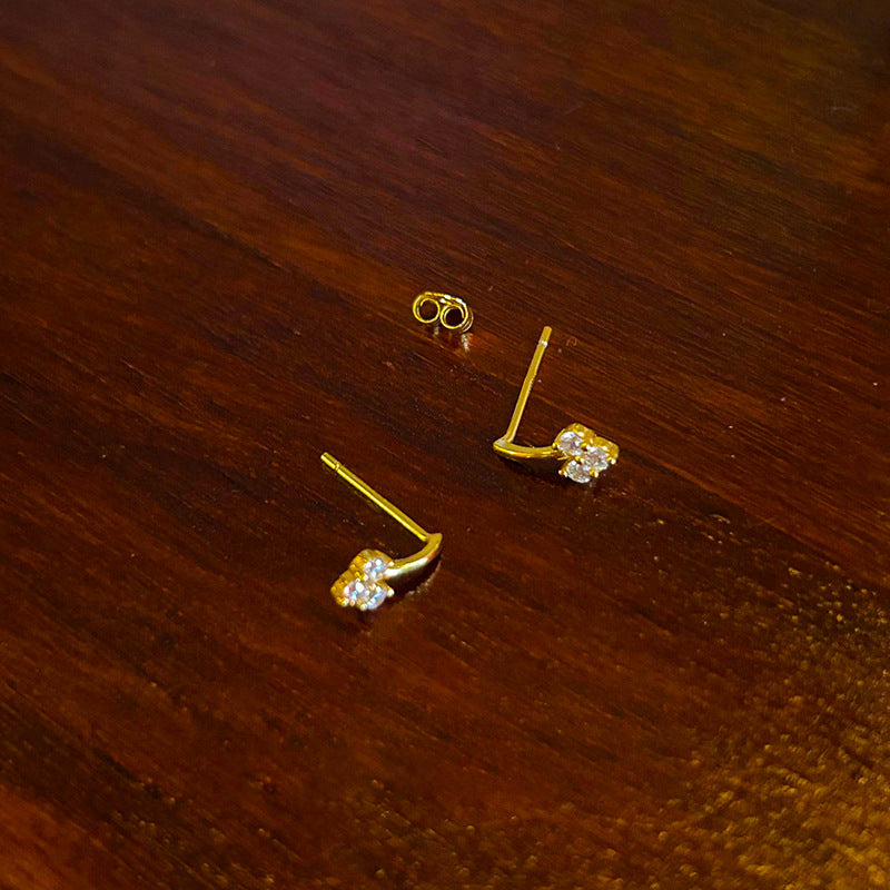 Amora Heart Studs